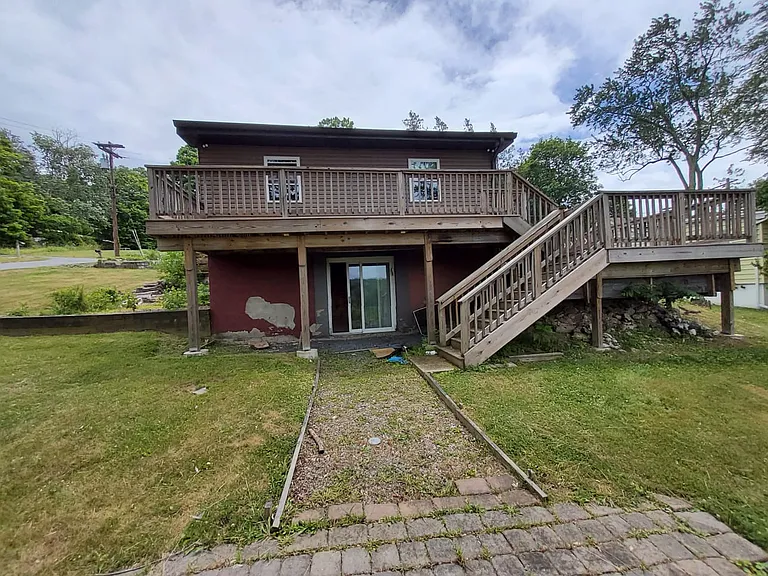469 Hillside Rd — Photo 16
