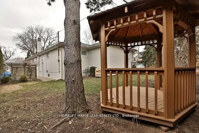 1124 Bridge Rd — Photo 23