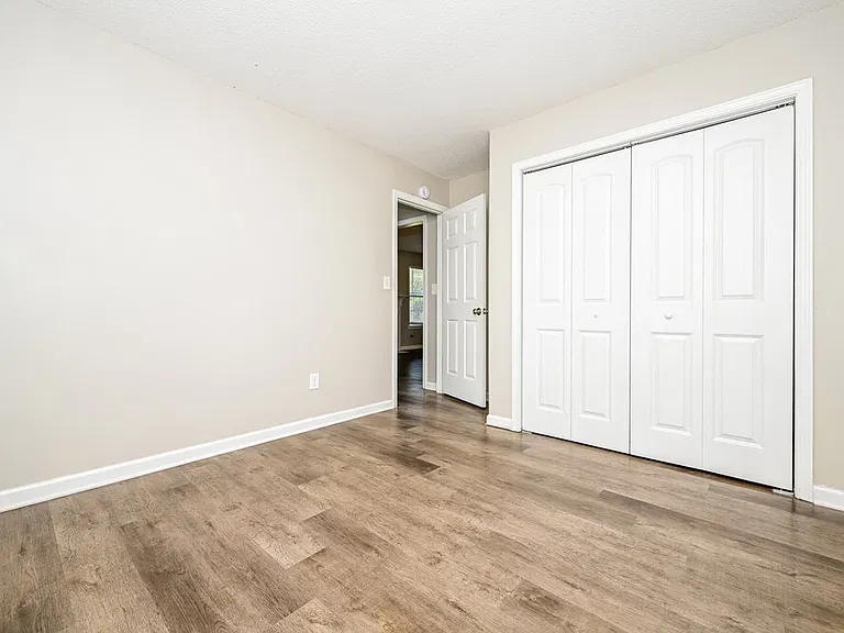 608 Fieldcrest Dr — Photo 13