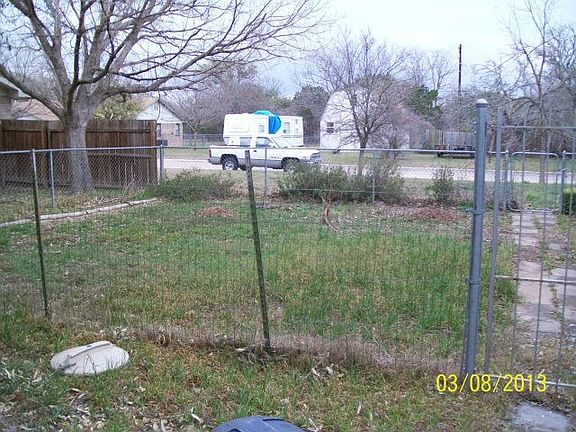 2nd image of 1606 Silver Saddle Dr