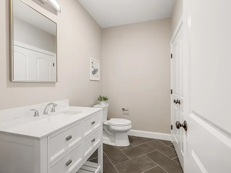 6 Greenleaf Ave #2 — Photo 15
