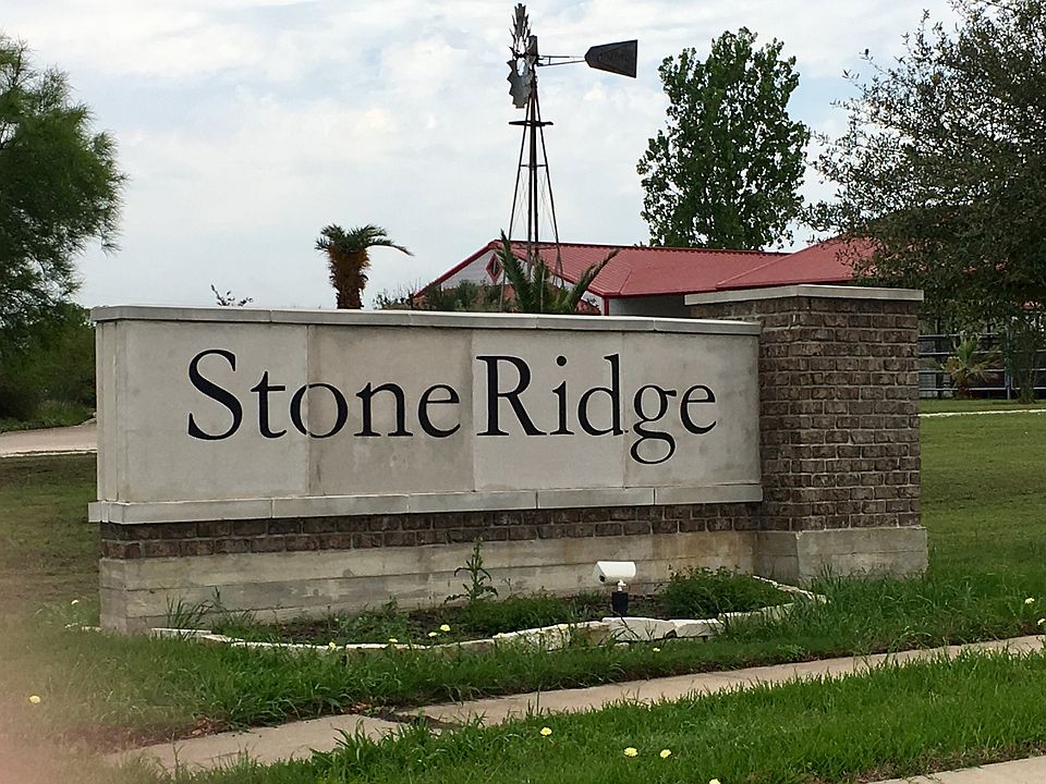 1st image of 221 Boulder Dr