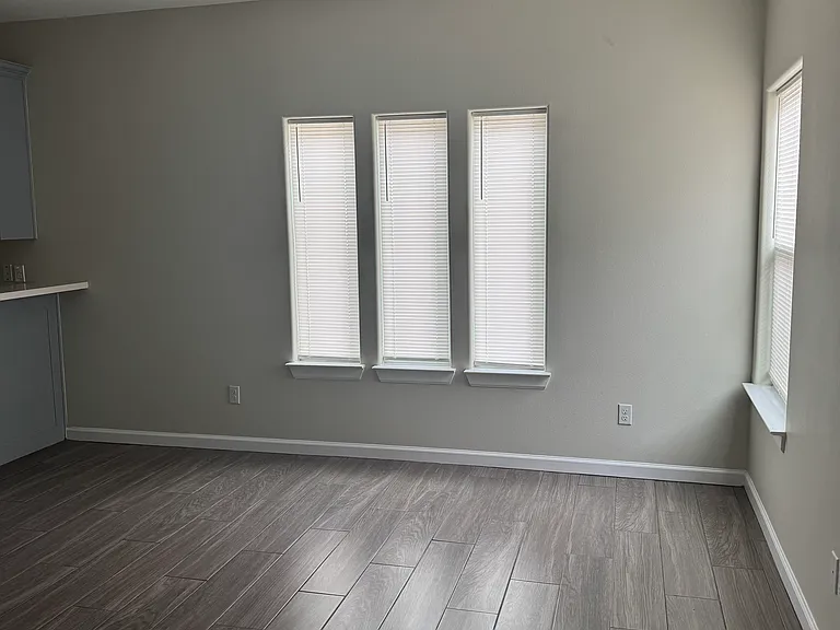 3608 Hawthorne Ave #3 — Photo 1