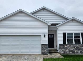 601 E Bear Dr, Tiffin, IA 52340