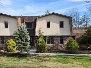 5829 Pheasant Ln, Doylestown, PA 18902