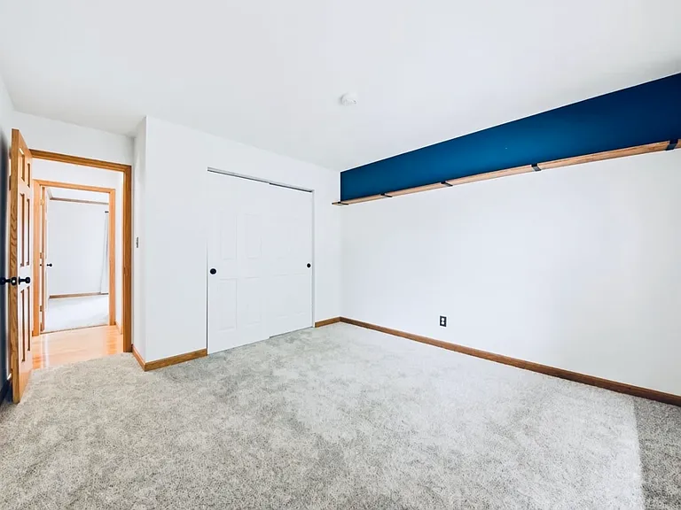 947 Canterbury Dr #60014 — Photo 11