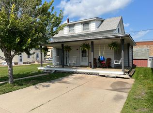 25 2nd St NW, Osseo, MN 55369