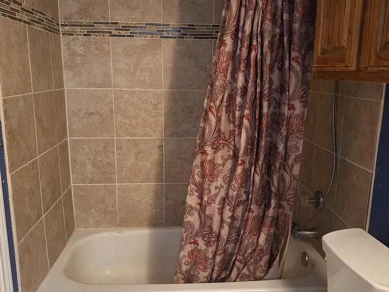 2nd bathroom