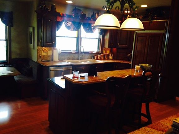 4th image of 1442 W 1st St