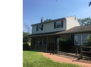 951 N Garfield Rd, Bernville, PA 19506