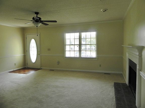 3rd image of 225 Ryan Way