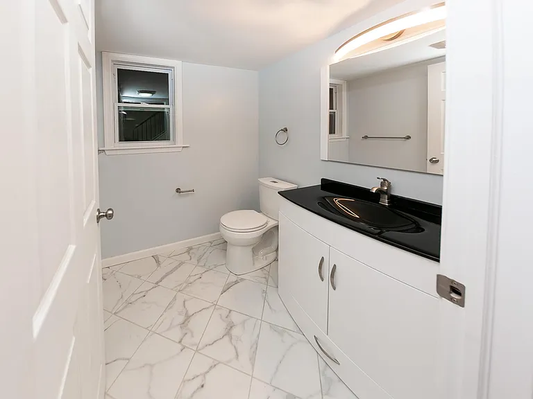 1328 N Hancock St — Photo 6
