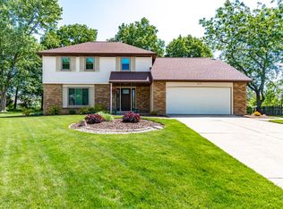 6935 Hillsboro Ct, Fort Wayne, IN 46835