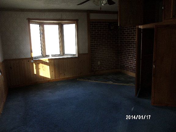 3rd image of 114 Adams St