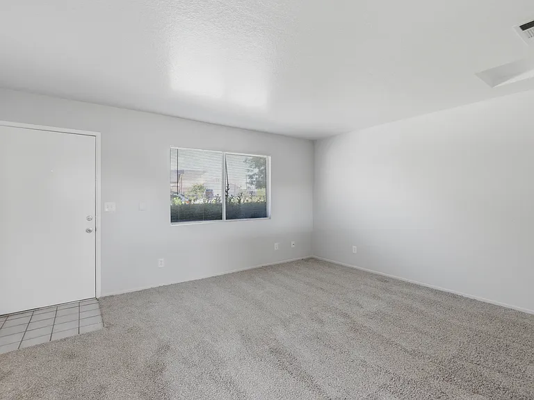 21911 Arapahoe Ave #6 — Photo 7