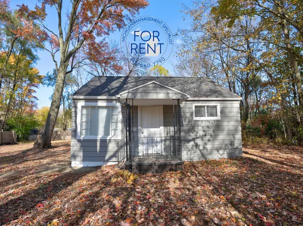 2429 Lincoln Manor Dr, Grand Blanc, MI 48439