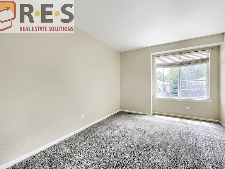 10242 Jill Ave — Photo 7