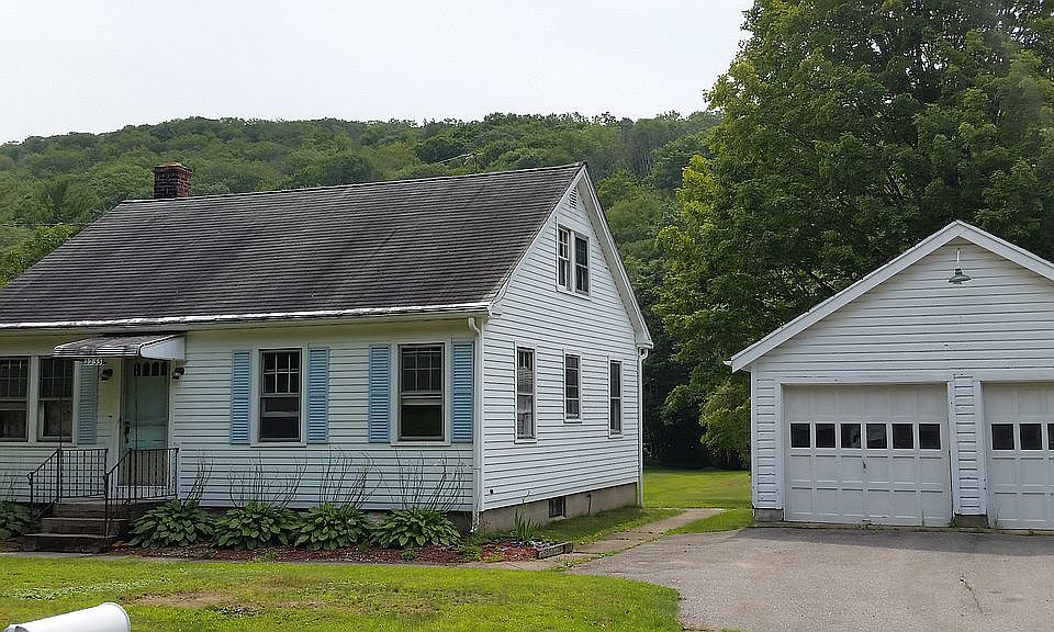 2nd image of 2255 Norfolk Rd