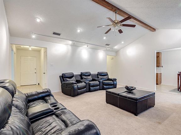 4th image of 2310 W Arbrook Blvd