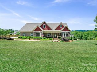 58 Sunny Morning Ct, Hendersonville, NC 28792
