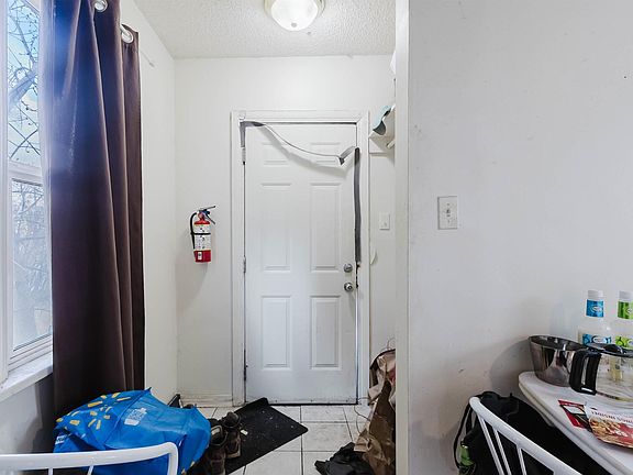 2nd image of 12223 127th St NW