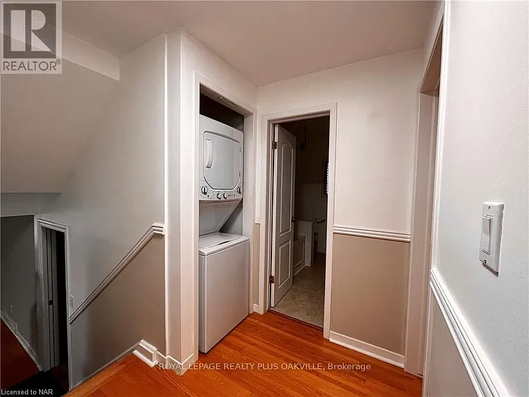 694 Niagara St #UPPER — Photo 11