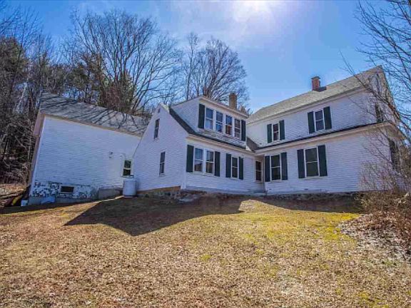 2nd image of 25 Bennington Rd #2
