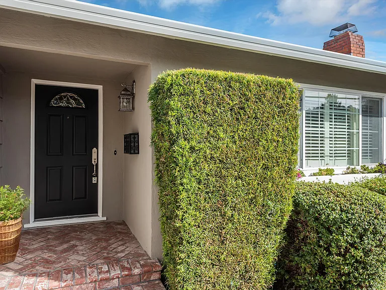 3503 Hacienda St — Photo 4