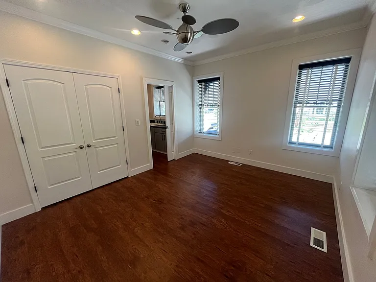 332 N 6th St #A — Photo 16