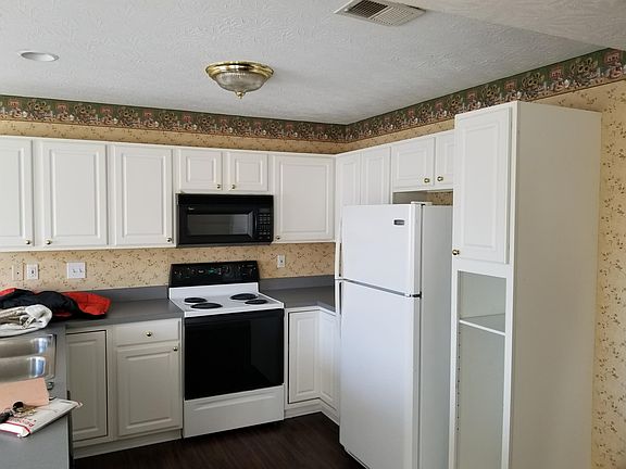 5th image of 125 Clover Valley Dr