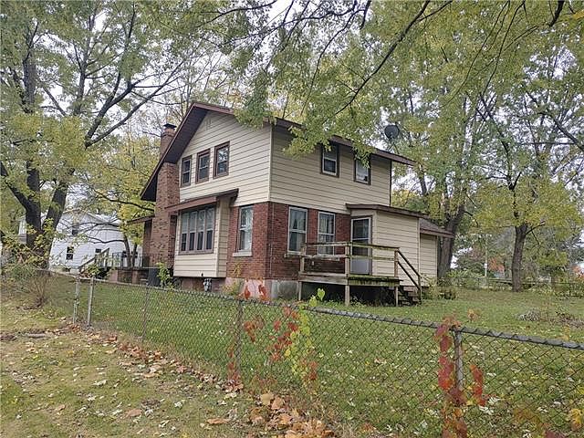 1st image of 10224 E 11th Street Ct N