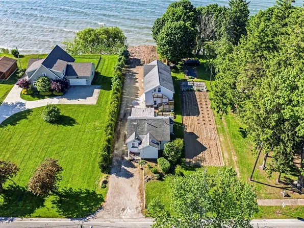 1050 Lake Rd, Conneaut, OH 44030