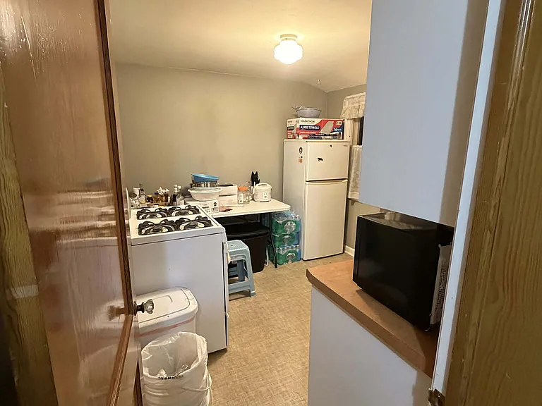 1264 Forest St #1 — Photo 6