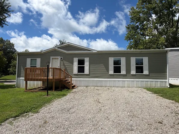 510 N Range St, Westport, IN