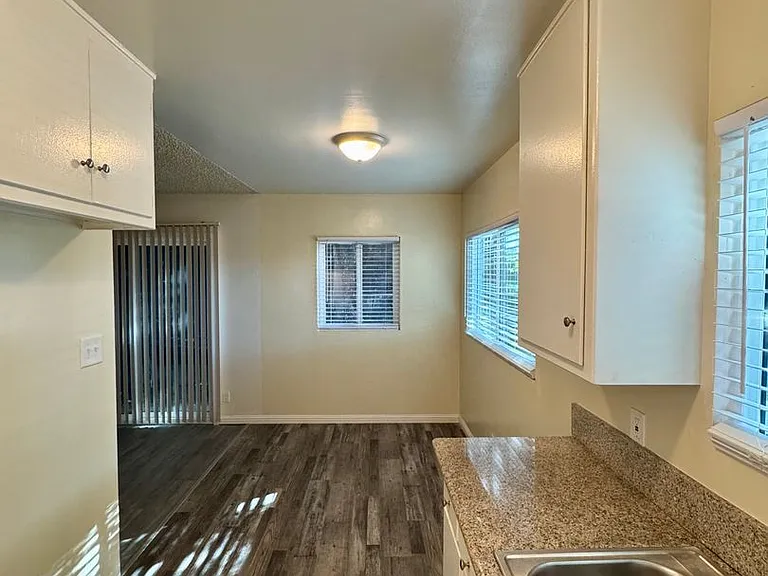 2212 San Anseline Ave #1 — Photo 1