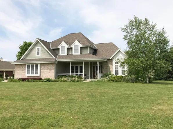 2335 Forest Run, Oconomowoc, WI 53066