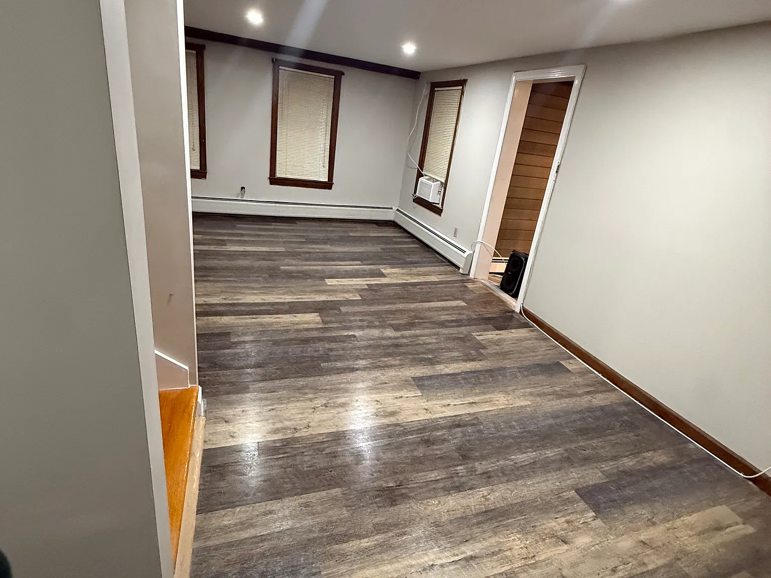3 bed, 1200 sqft, $3,000 — Photo 2