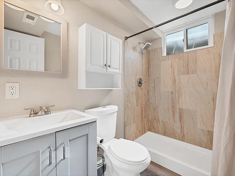 6042 Uno St #B — Photo 14
