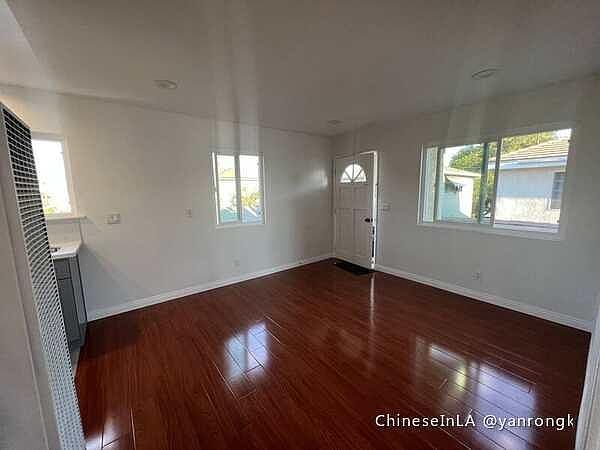 1st image of 121 W Angeleno Ave