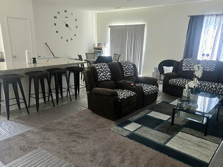 11549 Tatiana Dr — Photo 5