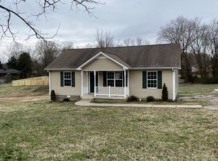 1017 Justice St, Greenbrier, TN 37073