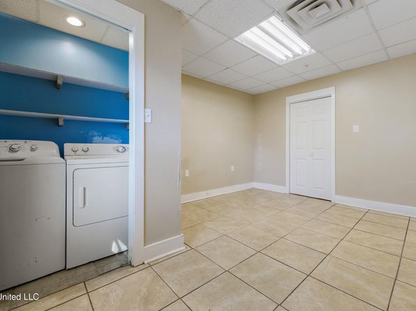 gulfport-mississippi-246859807 picture