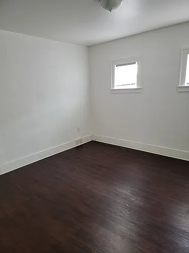 43 W Charlotte St Photo 1