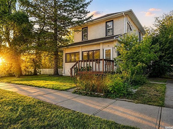 2nd image of 416 5th AVENUE NW