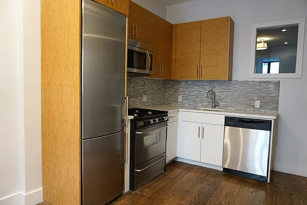 Rented by Lofts and Flats LLC | media 20
