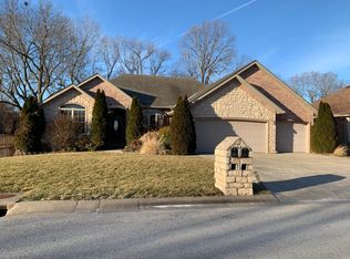 1111 N 19th Ave, Ozark, MO 65721