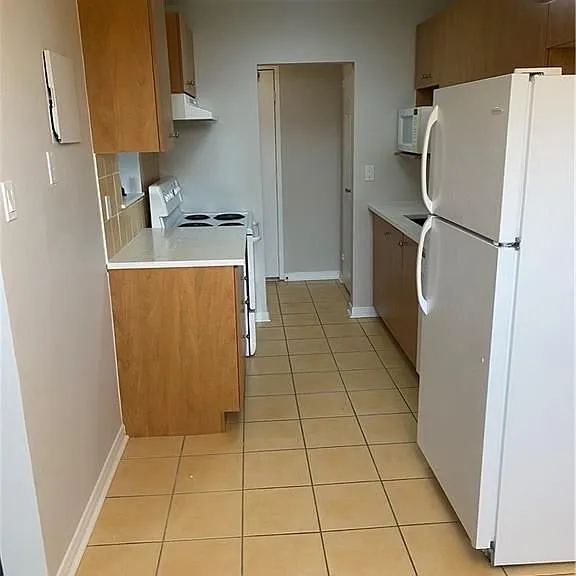 931 Wonderland Rd S #709 — Photo 14