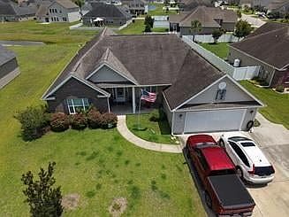 1st image of 208 Camrose Way