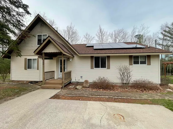 6302 Bobcat Trl, Alger, MI 48610