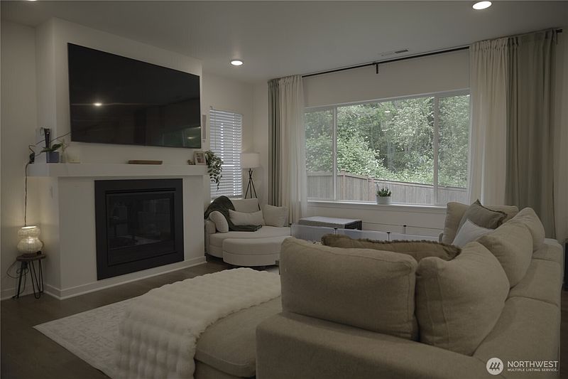 4th image of 19232 SE 112th Pl SE